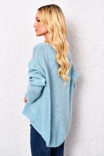 Asymetryczny sweter z plecionej dzianiny błękitny
