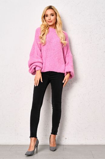  Oversize’owy sweter o grubym splocie różowy
