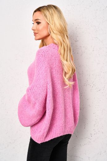   Oversize’owy sweter o grubym splocie różowy