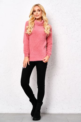 Pluszowy sweter z golfem różowy