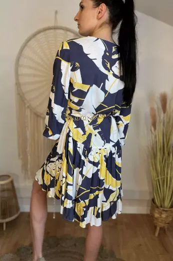 Krótka sukienka z wiskozy z falbaną