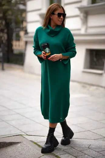 Długa sukienka o kroju oversize Bastet zielony
